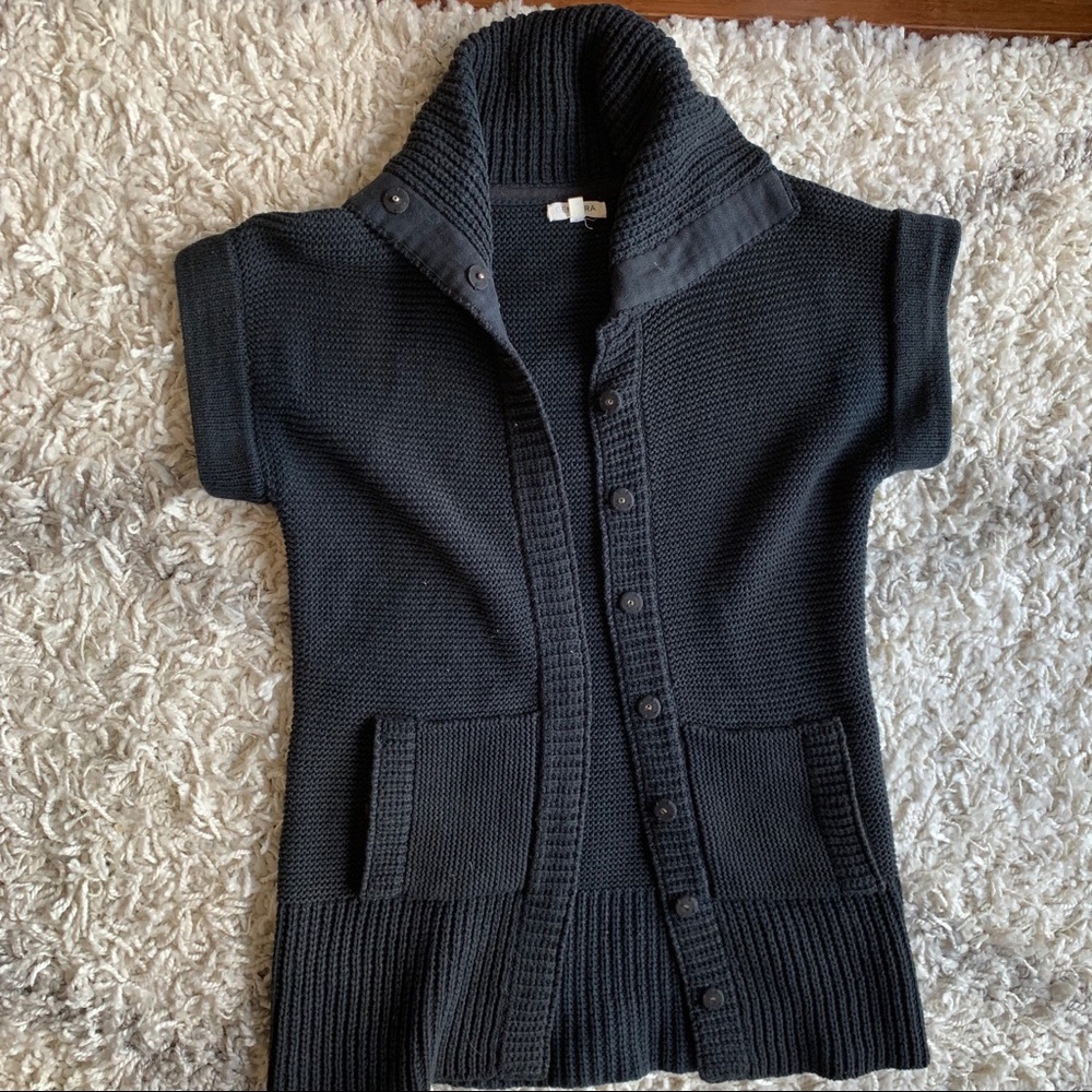 Generra Short Sleeve Knit Cardigan